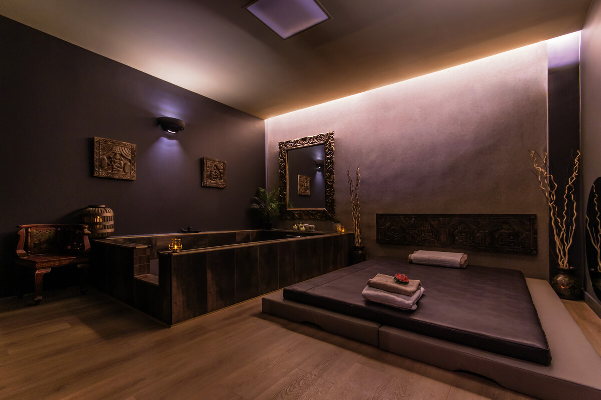 Centro de masajes eróticos Madrid Kembali
