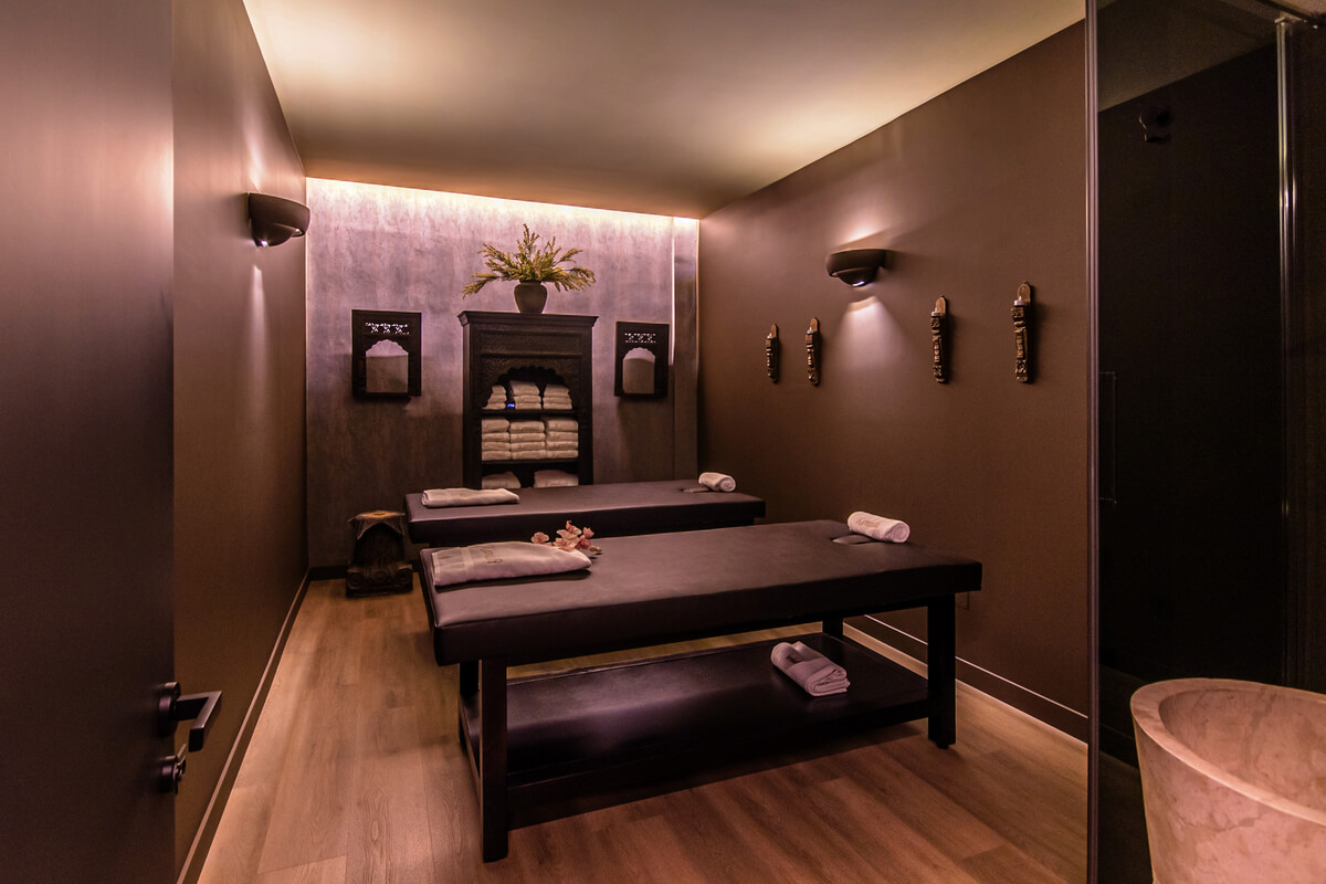 Kembali Instalaciones centro de masajes eróticos en Madrid